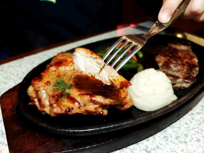 Steak House ，沖繩在地人氣牛排，88牛排館國際通必訪。