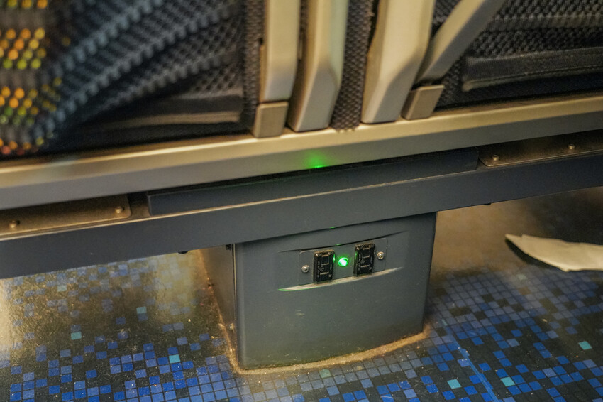 成田機場交通攻略，京成Skyliner購票行李寄放教學，6分鐘到市區。