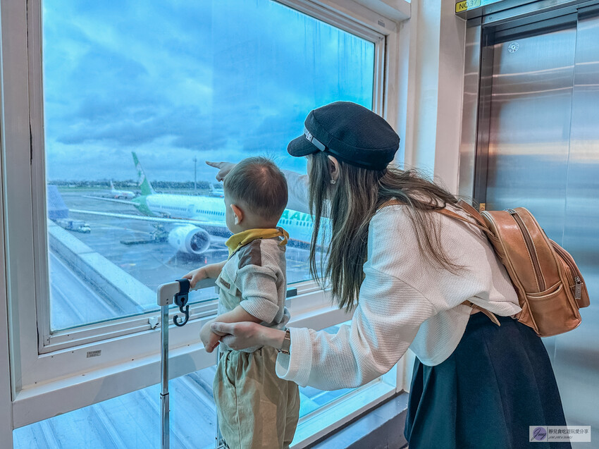 成田機場交通攻略，京成Skyliner購票行李寄放教學，6分鐘到市區。