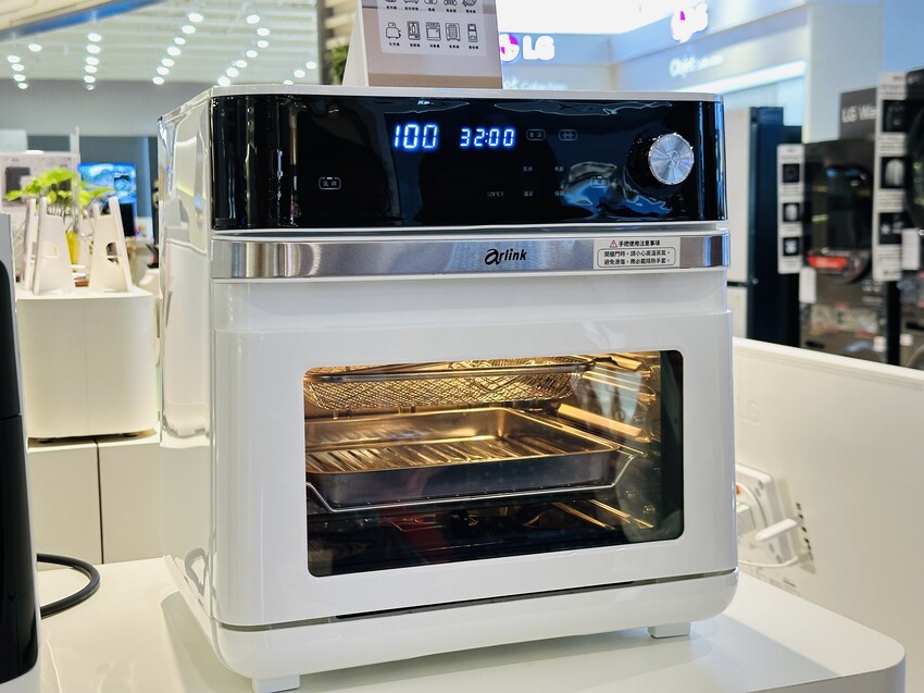 2025母親節全攻略！大江國際購物中心春夏限定裝置＋美食＋改