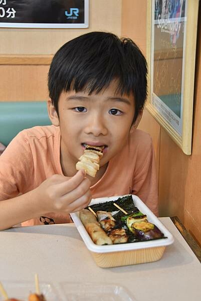【函館美食】被便利商店耽誤的烤肉便當店，函館必吃美食，價錢親