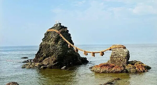 日本三重縣伊勢【夫婦岩】,相伴相守,緊緊相繫 日本三重縣伊勢【夫婦岩】,相伴相守,緊緊相繫