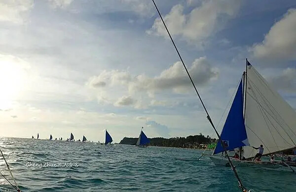 長灘島【帆船追夕陽】體驗,長灘島必玩水上活動。 長灘島【帆船追夕陽】體驗,長灘島必玩水上活動。