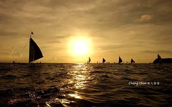 長灘島【帆船追夕陽】體驗,長灘島必玩水上活動。 長灘島【帆船追夕陽】體驗,長灘島必玩水上活動。