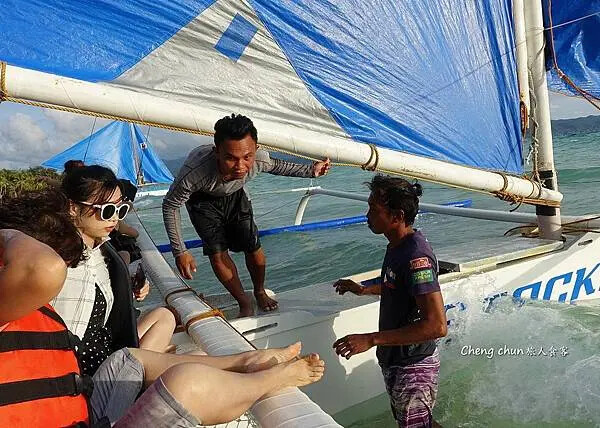長灘島【帆船追夕陽】體驗,長灘島必玩水上活動。 長灘島【帆船追夕陽】體驗,長灘島必玩水上活動。