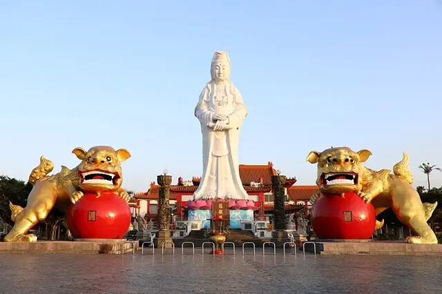 2025基隆半日遊攻略:基隆中正公園眺望海港風光、基隆塔登高 2025基隆半日遊攻略:基隆中正公園眺望海港風光、基隆塔登高