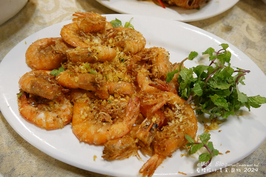 泰國【越南旅遊】峴港 Khong Gian Xua 老空間餐廳｜中國風庭園美景＋合菜推薦。越南峴港特色餐廳