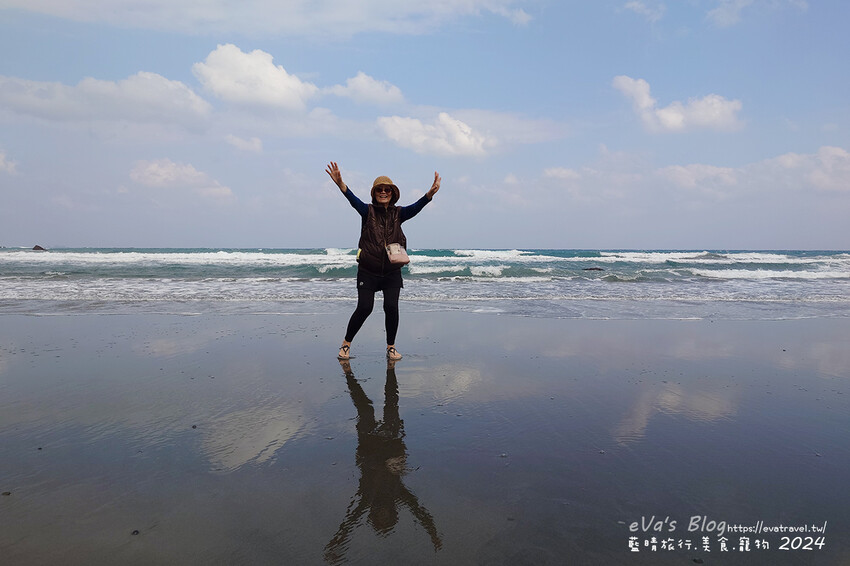 台東縣成功鎮【台東景點】都歷部落傳統海域—Pacefongan(巴茲風岸)都歷沙灘|阿美族天空之鏡秘境,黑沙灘絕美倒影|寵物友善海灘推薦。台東天空之鏡
