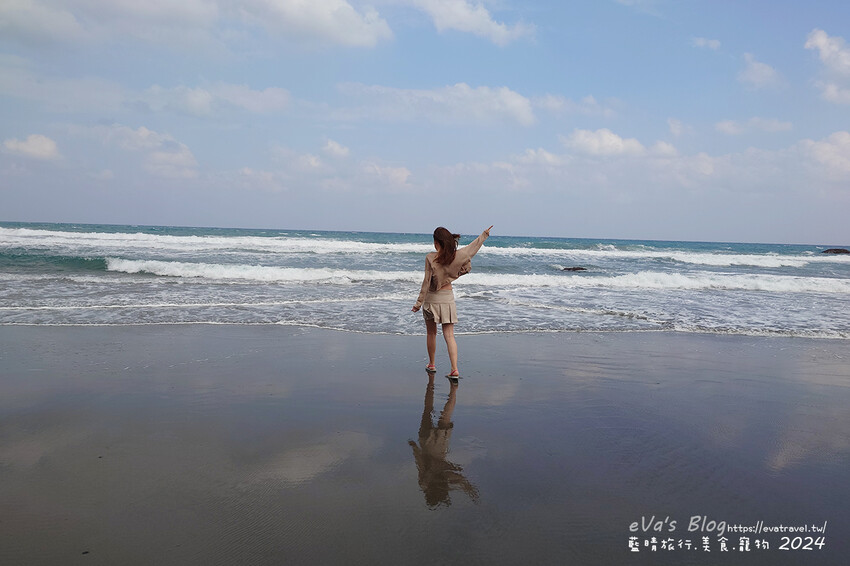 台東縣成功鎮【台東景點】都歷部落傳統海域—Pacefongan(巴茲風岸)都歷沙灘|阿美族天空之鏡秘境,黑沙灘絕美倒影|寵物友善海灘推薦。台東天空之鏡