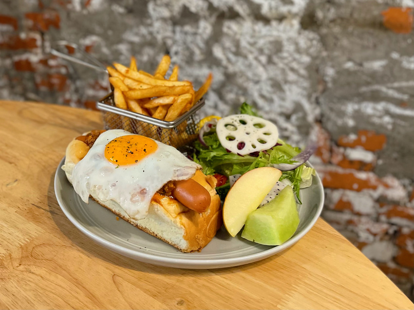 新北市板橋區Merci Cafe - 近板橋遠東百貨的早午餐廳，提供早午餐盤/義大利麵/燉飯/三明治/沙拉/咖啡/飲品/點心(≧▽≦)/