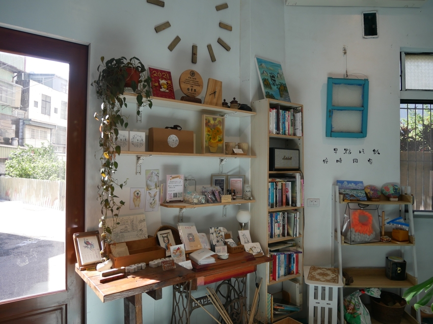 苗栗縣竹南鎮思達卜咖啡-位於五穀宮旁的老屋咖啡廳,提供咖啡飲品/在地好茶/輕食點心/場地租借/手作課程(^∀^●)ノシ