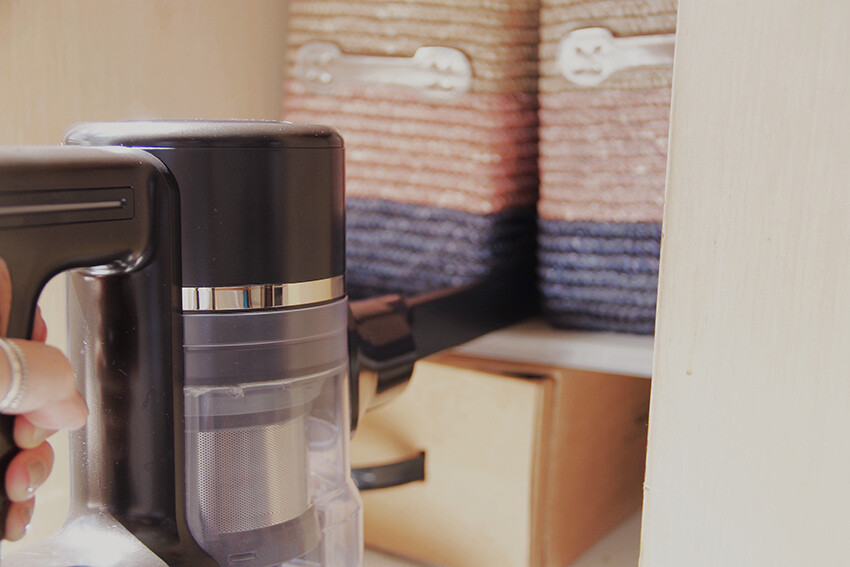 過敏救星！M8 PLUS吸塵器自動集塵超乾淨，塵蟎剋星自動集塵。