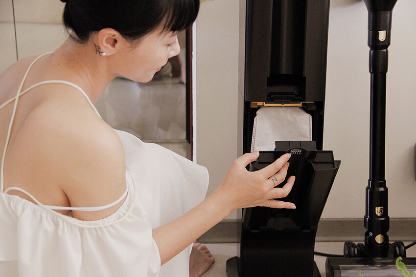 過敏救星！M8 PLUS吸塵器自動集塵超乾淨，塵蟎剋星自動集塵。