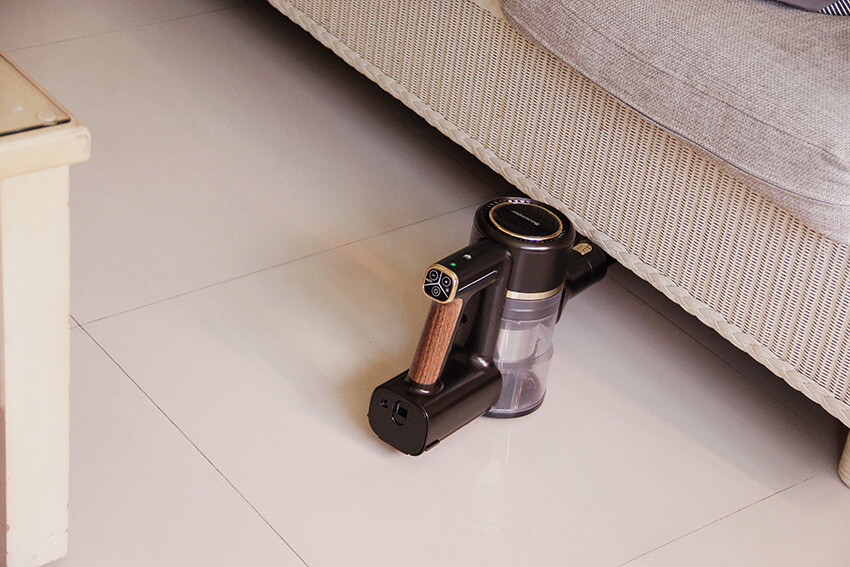 過敏救星！M8 PLUS吸塵器自動集塵超乾淨，塵蟎剋星自動集塵。