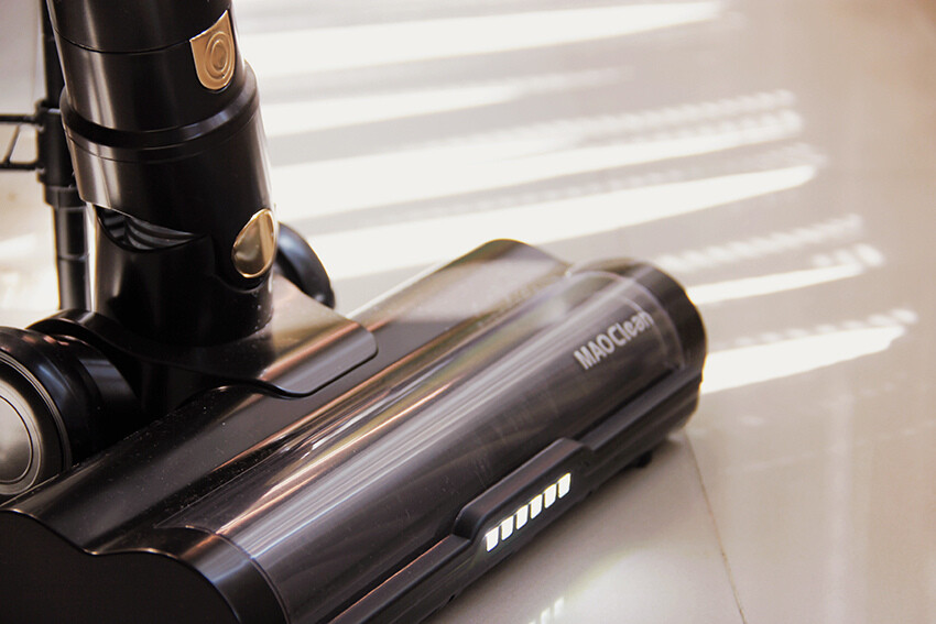 過敏救星！M8 PLUS吸塵器自動集塵超乾淨，塵蟎剋星自動集塵。