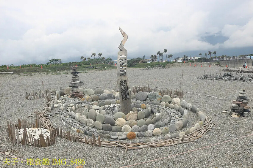 2025曼波新城太平洋國際疊石藝術季 夢境場景 海、石與人的