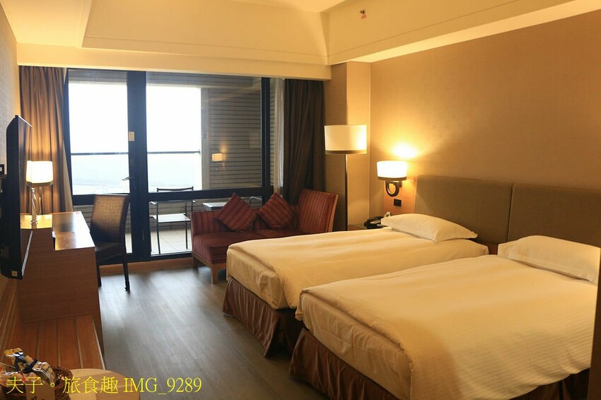 2025曼波新城太平洋國際疊石藝術季 夢境場景 海、石與人的