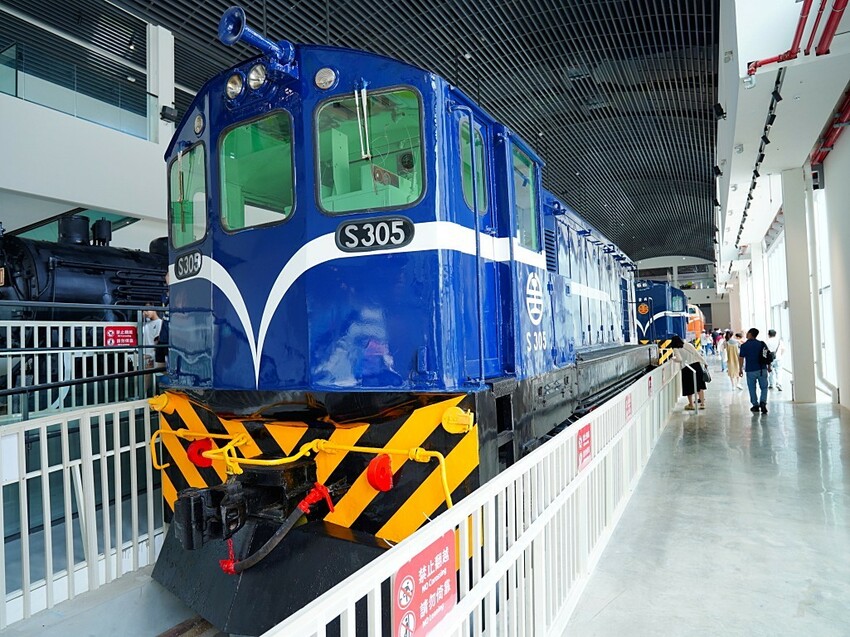 苗栗縣苗栗市親子鐵道小旅行全紀錄，真實心得＋遊園亮點一次看｜苗栗火車頭園區初體驗