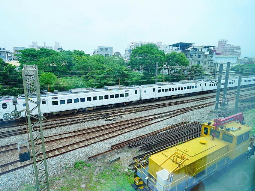 苗栗縣苗栗市親子鐵道小旅行全紀錄，真實心得＋遊園亮點一次看｜苗栗火車頭園區初體驗