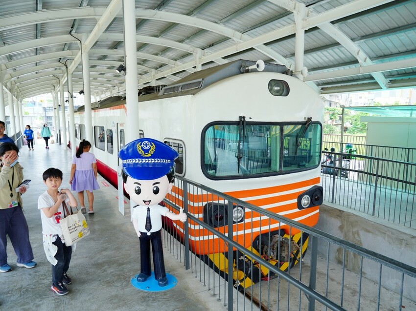 苗栗縣苗栗市親子鐵道小旅行全紀錄，真實心得＋遊園亮點一次看｜苗栗火車頭園區初體驗