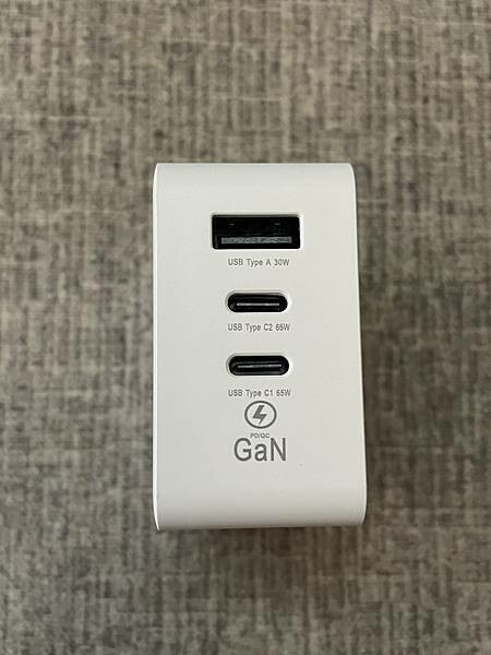 TOUGHER 堅韌者｜65W PD+QC 氮化鎵GaN 閃