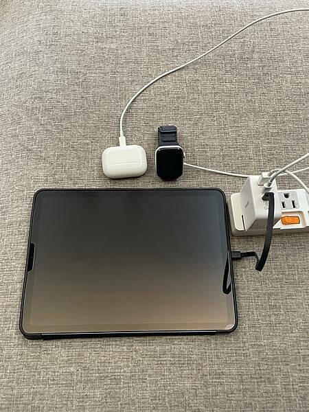 TOUGHER 堅韌者｜65W PD+QC 氮化鎵GaN 閃