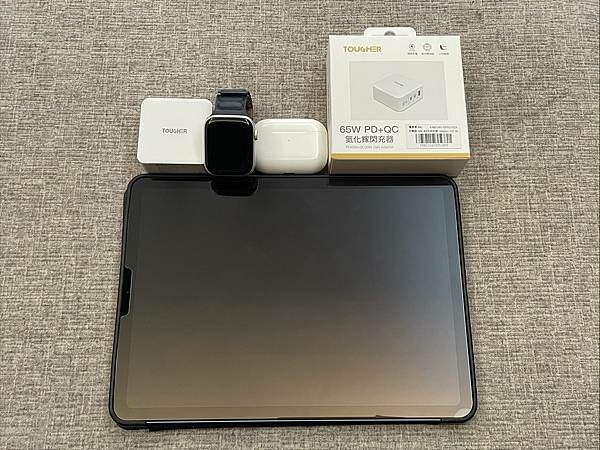 TOUGHER 堅韌者｜65W PD+QC 氮化鎵GaN 閃