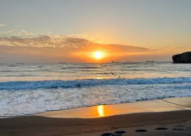 高雄旗津半日遊：推薦必去景點以及好吃的鴨角活海產海鮮料理。旗津的夕陽無限好