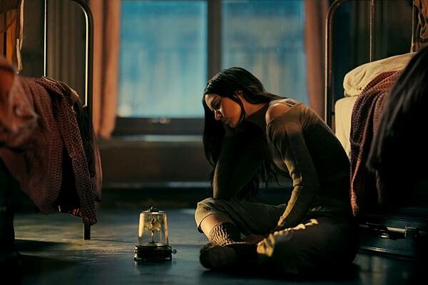 3-捍衛任務：復仇芭蕾_Ballerina_劇照01_安娜德哈瑪斯