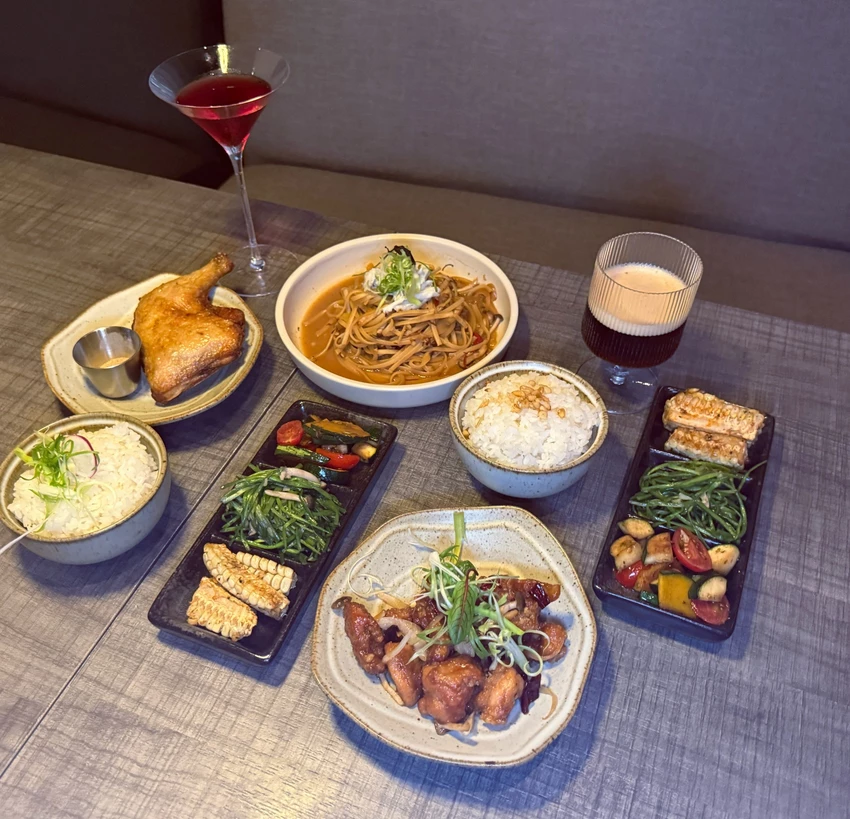 台北市大安區大安區美食「東區聚餐推薦」Cheers&Co.咖啡餐酒館，從中午營業的療癒系餐酒館「巷弄美食」捷運忠孝復興站美食