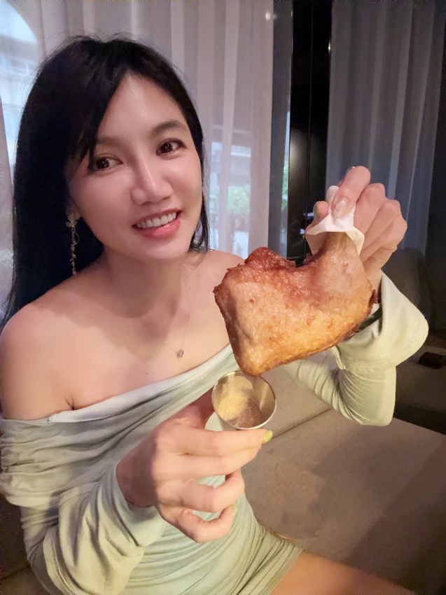 台北市大安區大安區美食「東區聚餐推薦」Cheers&Co.咖啡餐酒館，從中午營業的療癒系餐酒館「巷弄美食」捷運忠孝復興站美食