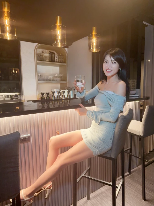 台北市大安區大安區美食「東區聚餐推薦」Cheers&Co.咖啡餐酒館，從中午營業的療癒系餐酒館「巷弄美食」捷運忠孝復興站美食