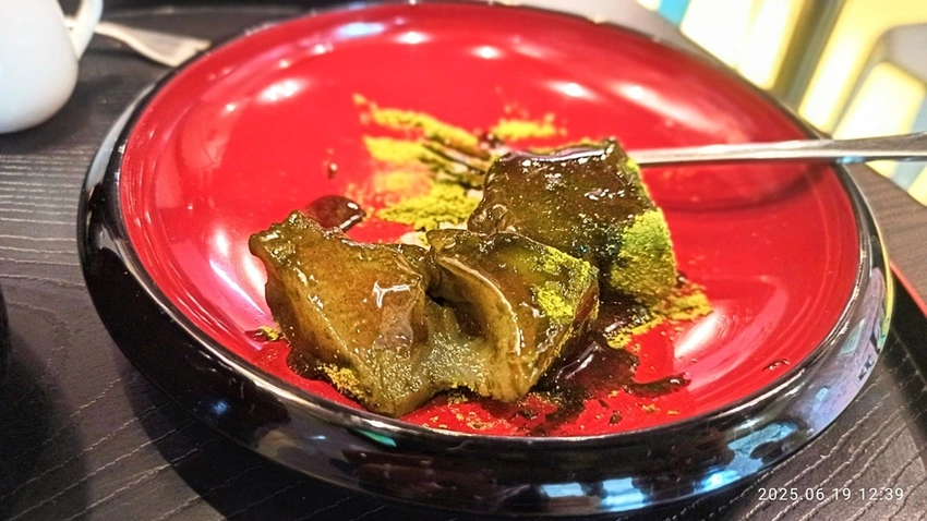 食記 - 高雄 新興區 安庵抹茶カフェ