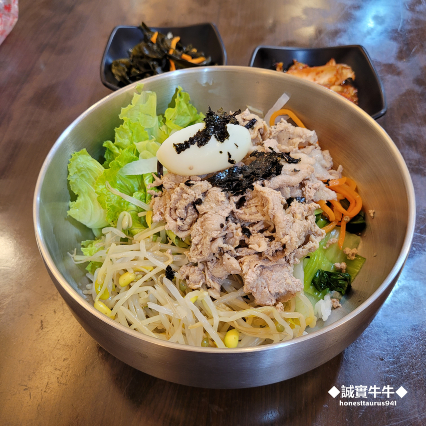 台北市萬華區《韓菜100》小菜免費續一次，西門町平價韓式料理