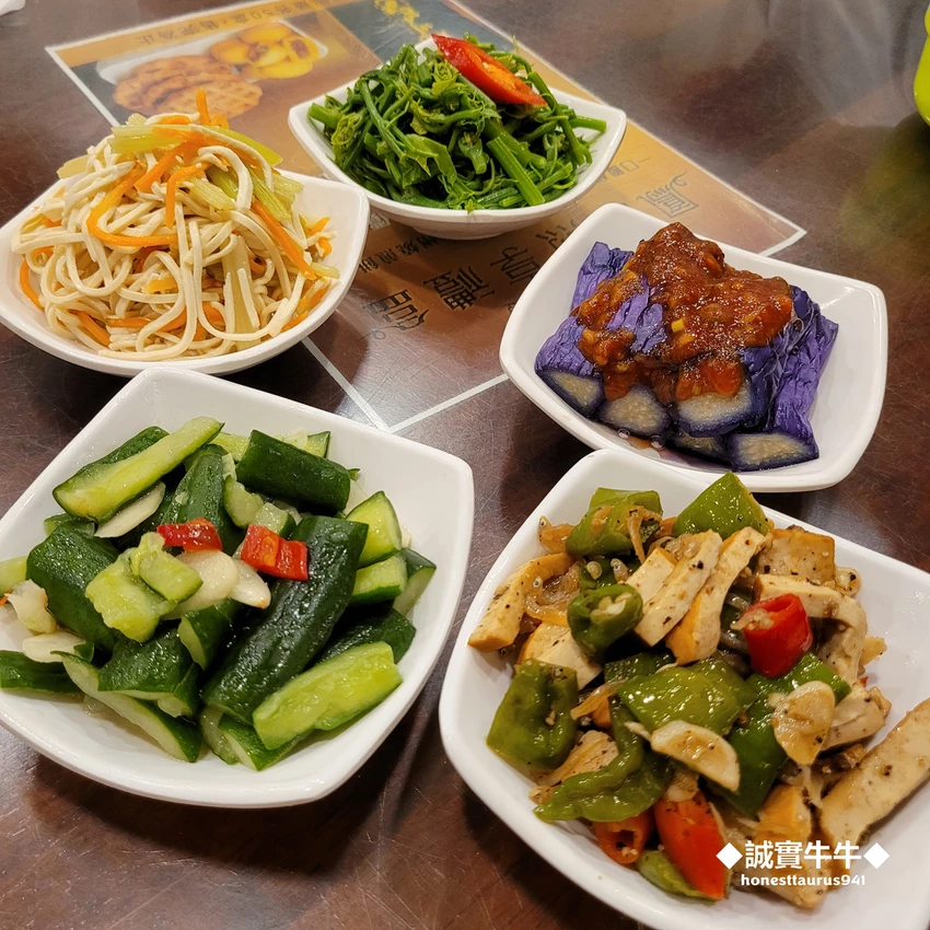 台北市大安區《杭州小籠湯包》七年的必比登推薦,蟹黃小籠湯包推推