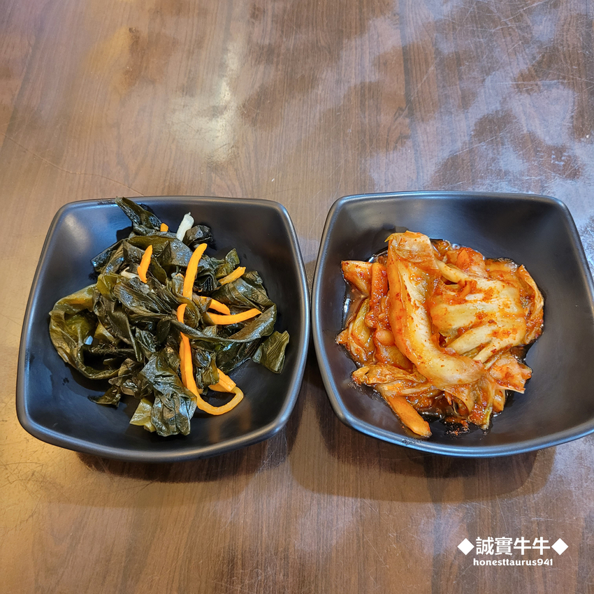 台北市萬華區《韓菜100》小菜免費續一次，西門町平價韓式料理