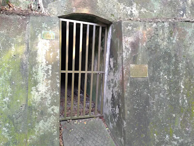 四八高地砲陣地