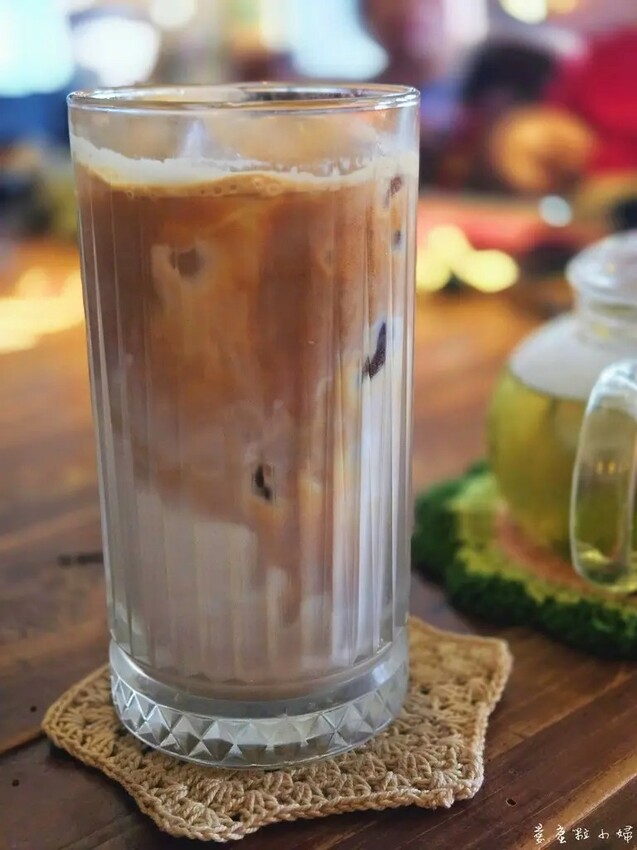 新北下午茶好多古董收藏的特色咖啡店，參支蟲咖啡館THREE LARVAE CAFE｜林口特色咖啡館｜林口咖啡廳推薦