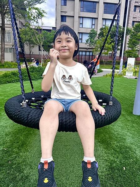 【親子遊記】走進燦爛童年時光 八德楓樹腳公園全攻略 一場大人
