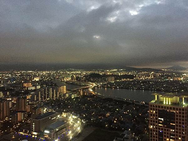 【日本福岡自由行】福岡塔｜博多必去景點、日本最高的海濱塔!!