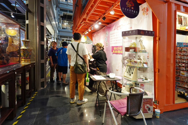 比陶藝還好玩?逛新北美術館之外鶯歌一日遊大推景點,不是刮痧、比spa還爽,未來能量實驗室光點美學能量調理