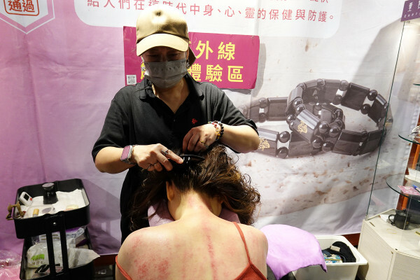 比陶藝還好玩?逛新北美術館之外鶯歌一日遊大推景點,不是刮痧、比spa還爽,未來能量實驗室光點美學能量調理