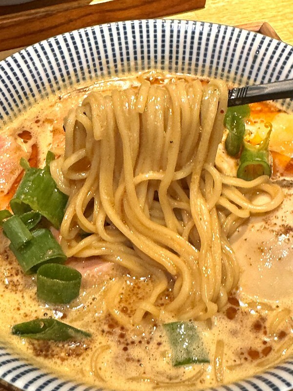 日本大阪梅田米其林推薦！必吃雞白湯泡系拉麵ふく流らーめん轍，Tabelog百名店。