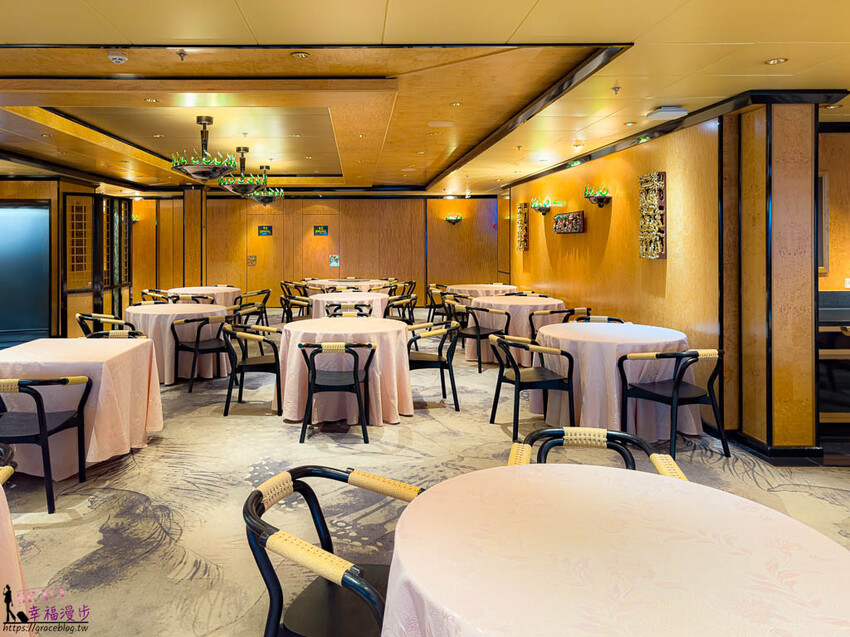 郵輪上的美食餐廳不可錯過的脆皮烤鴨，早餐的港點相當美味