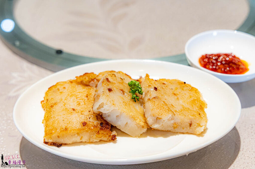 郵輪上的美食餐廳不可錯過的脆皮烤鴨，早餐的港點相當美味