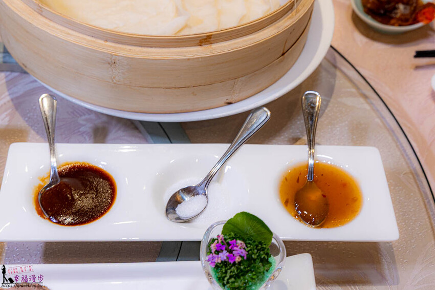 郵輪上的美食餐廳不可錯過的脆皮烤鴨，早餐的港點相當美味