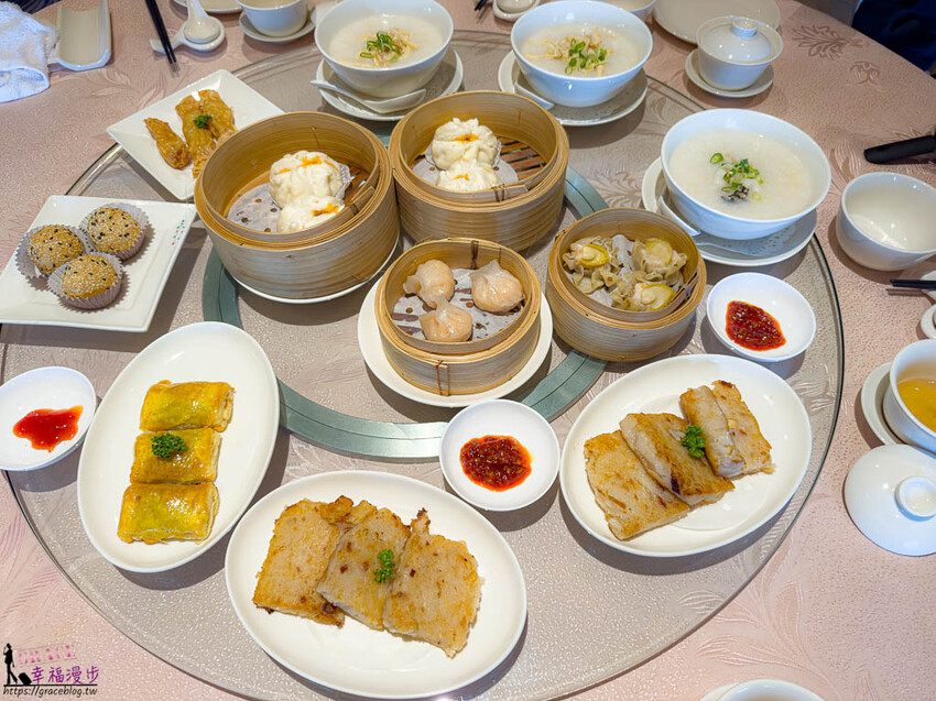 郵輪上的美食餐廳不可錯過的脆皮烤鴨，早餐的港點相當美味