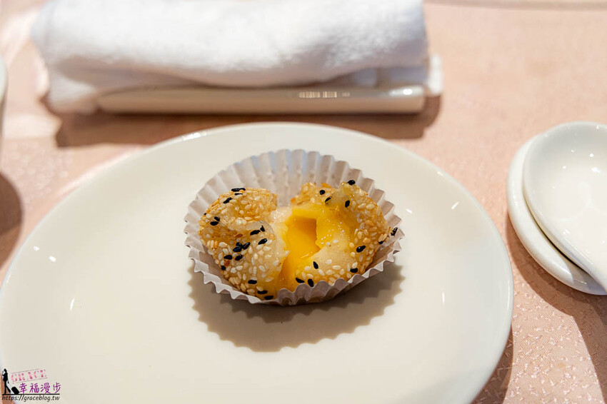 郵輪上的美食餐廳不可錯過的脆皮烤鴨，早餐的港點相當美味