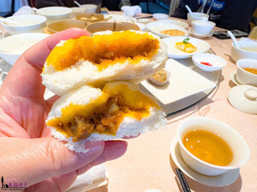 郵輪上的美食餐廳不可錯過的脆皮烤鴨，早餐的港點相當美味