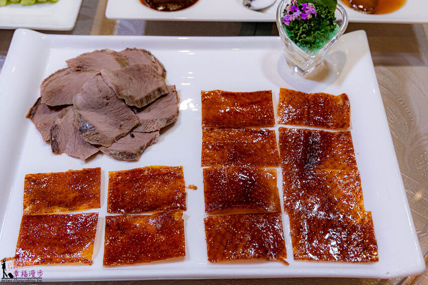 郵輪上的美食餐廳不可錯過的脆皮烤鴨，早餐的港點相當美味